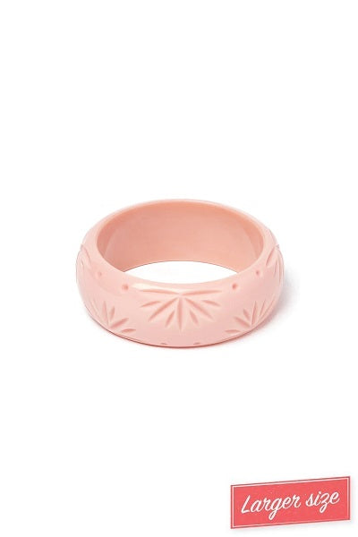 Splendette Heavy Carve Shell DUCHESS Wide Bangle