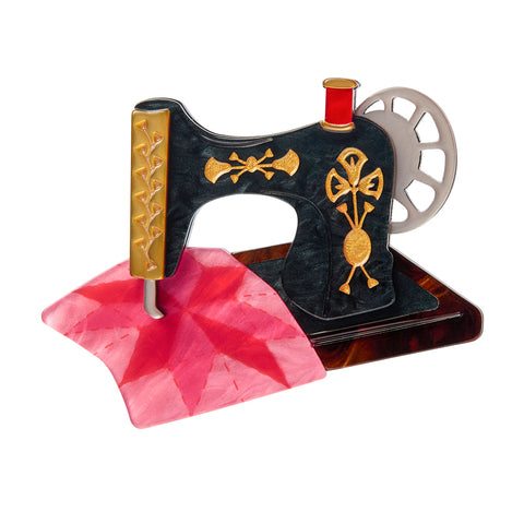 Erstwilder Brooch  - Arts & Crafts | Singer of Seams