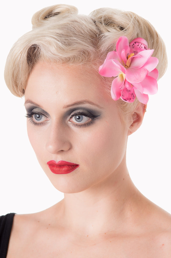 Banned Apparel Blossom Hairclip Pink